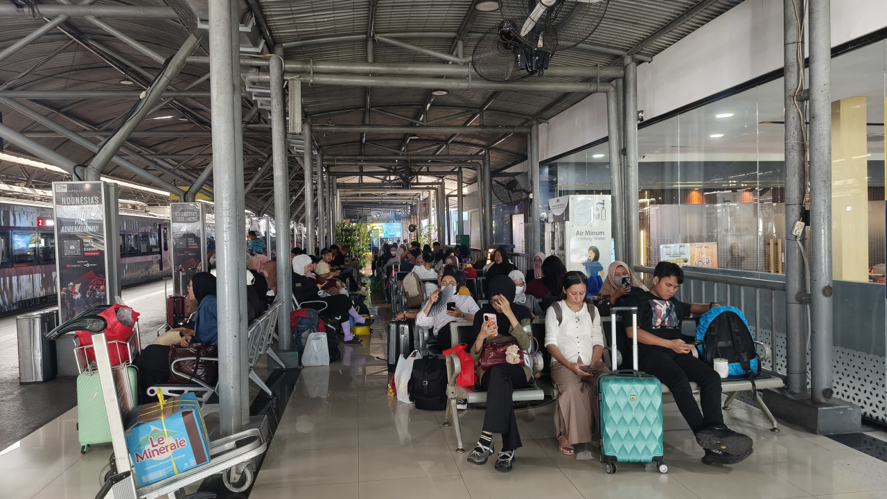 KAI Daop 8 Layani Lebih dari 1 Juta Pelanggan Sepanjang Mei 2026