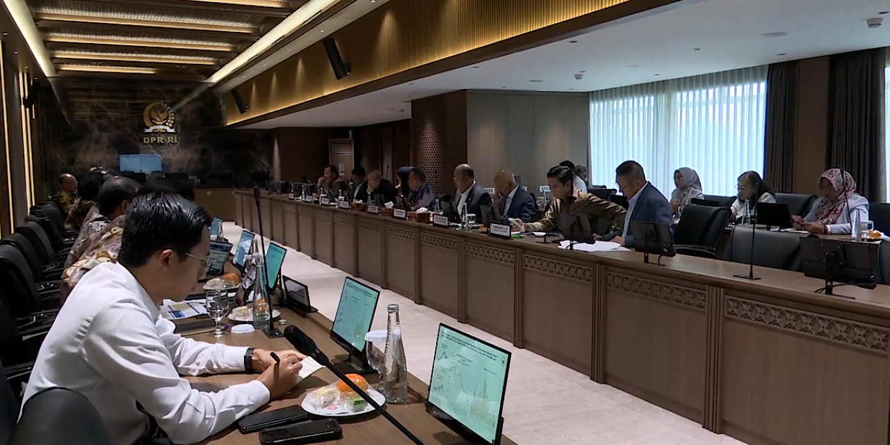 Rapat koordinasi antara pemerintah, Dewan Perwakilan Rakyat (DPR), dan Bank Indonesia. (Foto: Bakom RI/jatimnow.com)