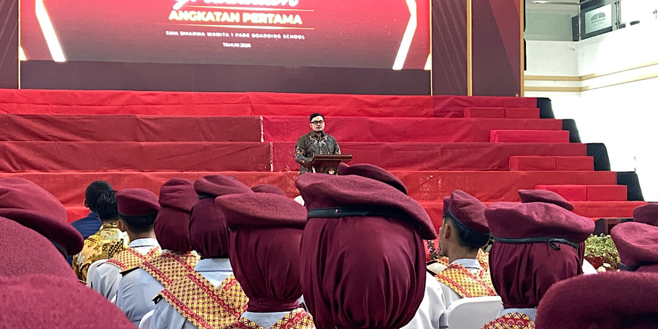 Kemensos Puji SMA SMA Dharma Wanita 1 Pare Boarding School Gagasan Mas Dhito