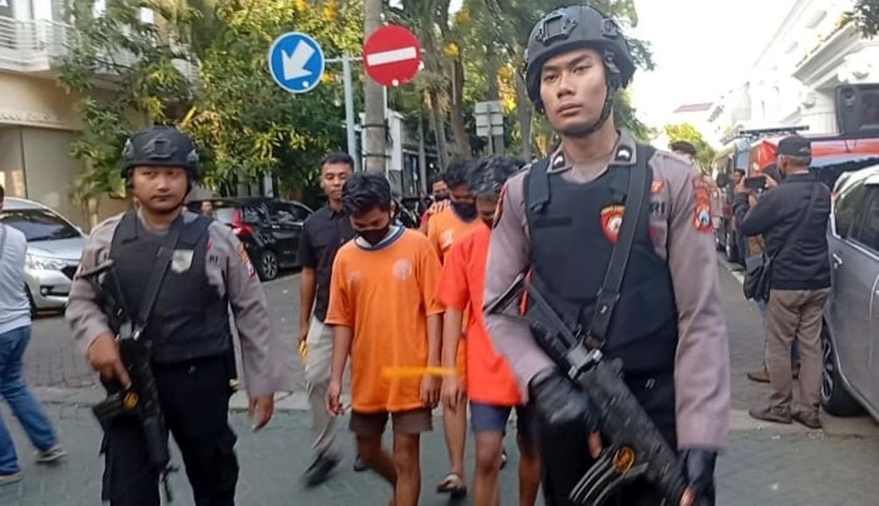 Polrestabes Surabaya menangkap 192 pelaku kejahatan jalanan dalam dua bulan. Sebanyak 162 kasus 3C berhasil diungkap. (Foto: Sujianto for jatimnow.com)