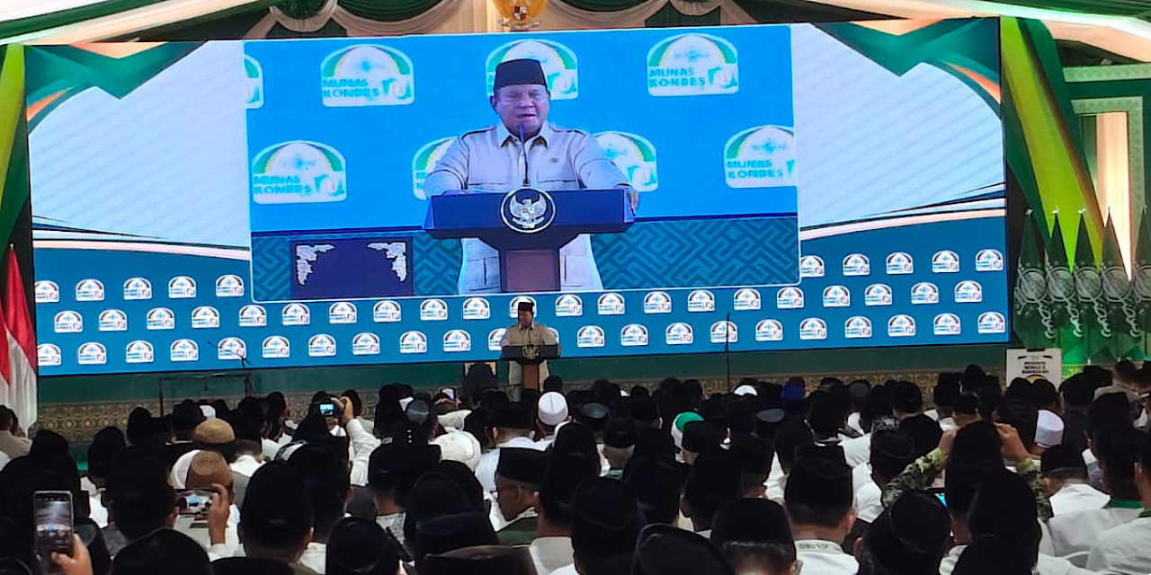 Prabowo Subianto saat menutup Munas dan Konbes NU 2026, di IAI Syaichona Kholil Bangkalan. (Foto: Tim Media Munas-Konbes NU/jatimnow.com)