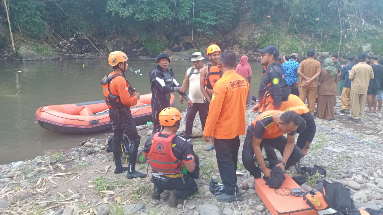 Remaja Tenggelam di Sungai Nuris Jember Saat Ambil Sandal yang Jatuh
