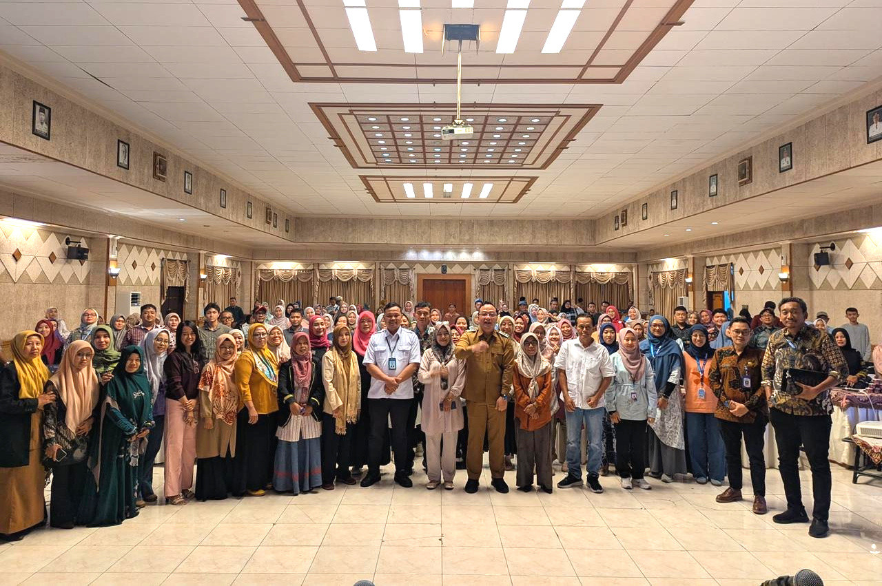 Lebih dari 200 UMKM Gresik mendapat pelatihan AI dan akses Canva Pro gratis selama setahun. (Foto: Tim Media for jatimnow.com)