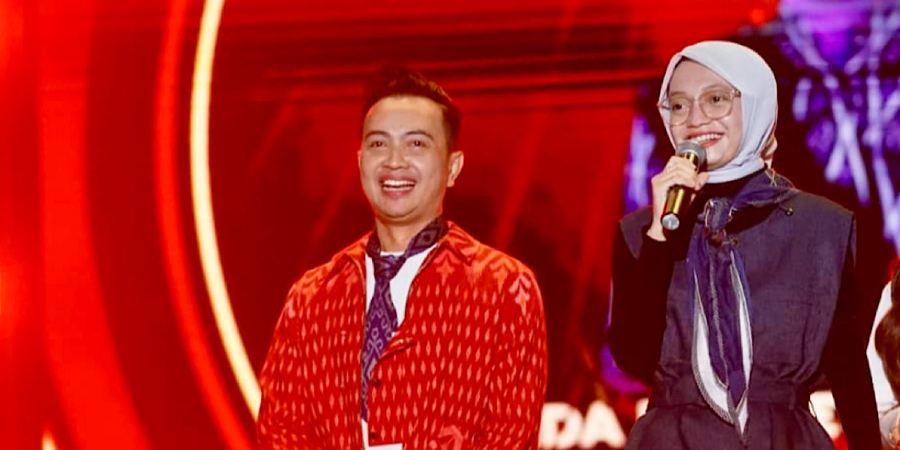 Mbak Vinanda memberikan sambutan dalam Ari Lasso in Concert dalam peringatan Hari Jadi Kota Kediri ke-1147.