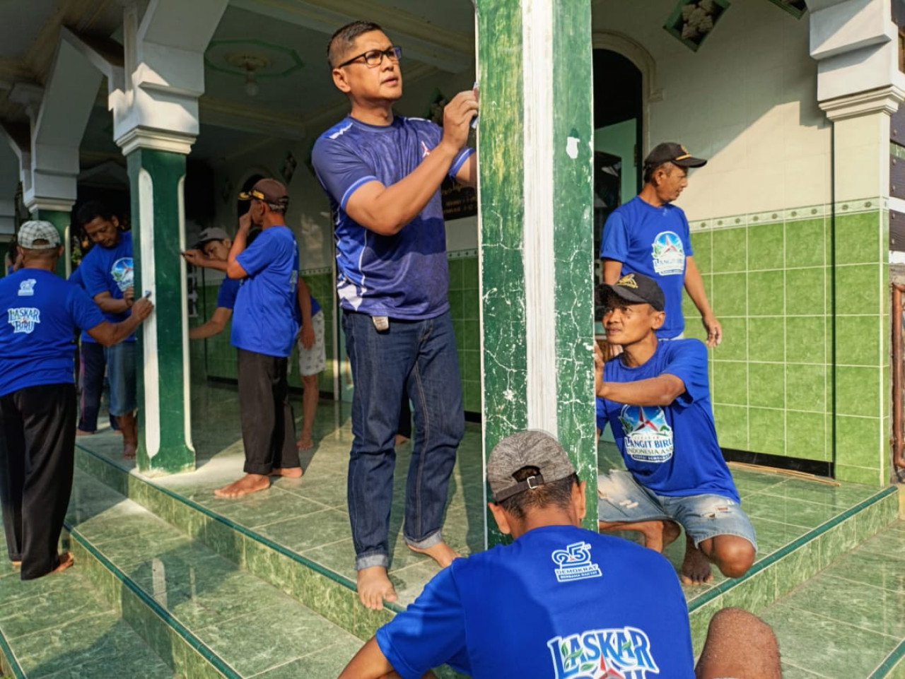 Gelar Aksi Sosial, Cara Kader Demokrat di Tulungagung Sambut HUT Parta