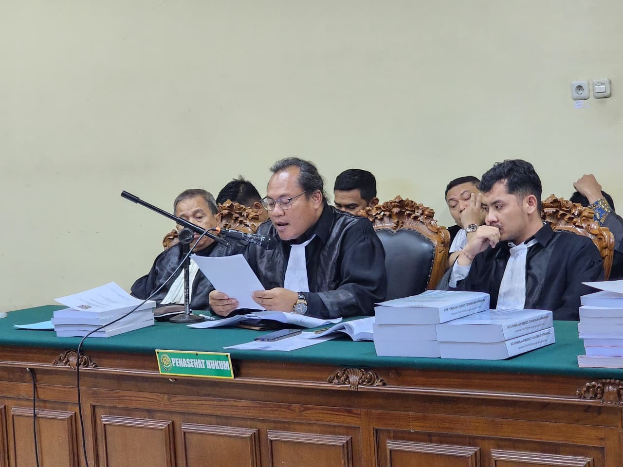 Bacakan Pledoi, Pengacara Minta Bupati Ponorogo Nonaktif Sugiri Sancoko Dibebaskan