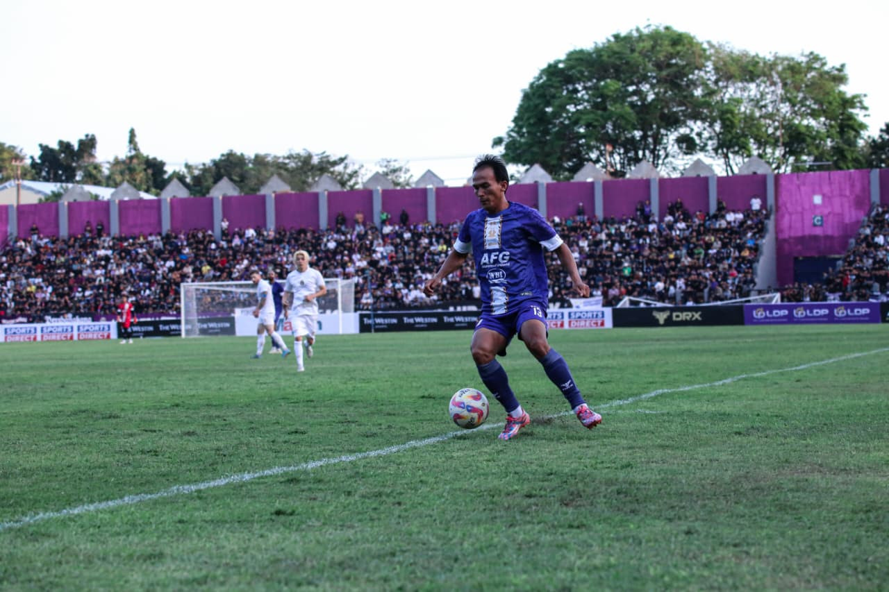 Faris Aditama saat berseragam Persik Kediri. (Foto: Persik Kediri for jatimnow.com)