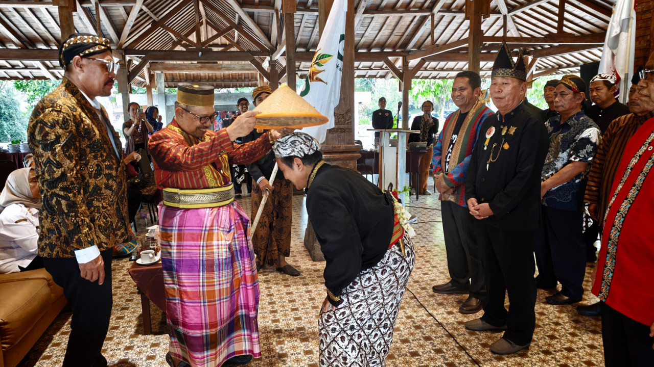 GATRA resmi dikukuhkan bertepatan HUT ke-9 MATRA dengan mengusung konsep pertanian berbasis adat budaya. (Foto: Ali Masduki/jatimnow.com))
