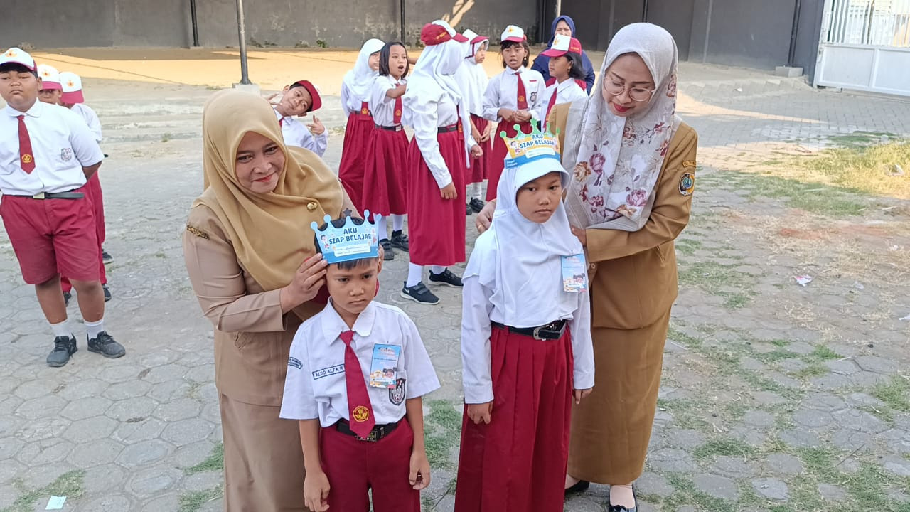 Aktivitas MPLS di SDN 2 Plandaan Tulungagung. (Foto: Bramanta/jatimnow.com)
