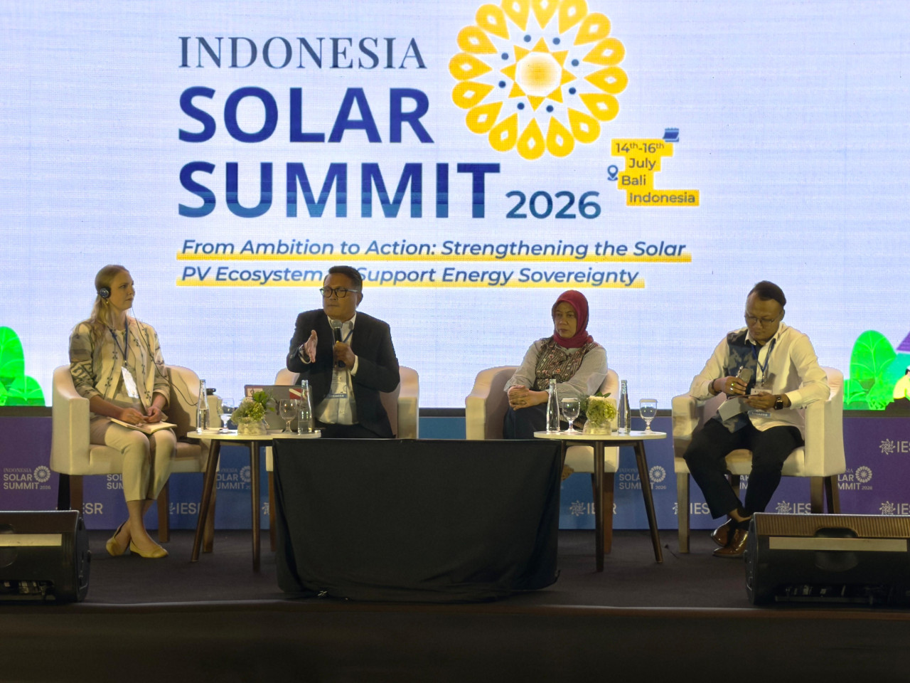 Target 100 GW dan Bottleneck Energi Surya Indonesia
