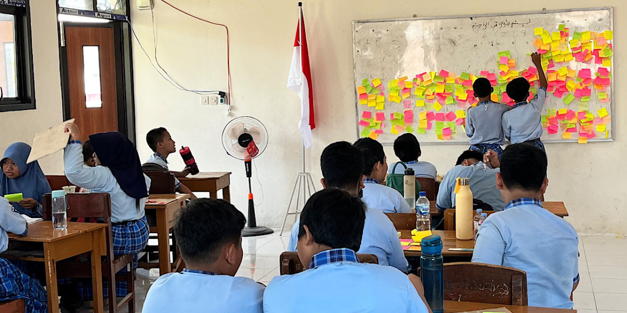 Kegiatan Masa Pengenalan Lingkungan Sekolah (MPLS) di Kabupaten Kediri. (Foto: Nanik for jatimnow.com)