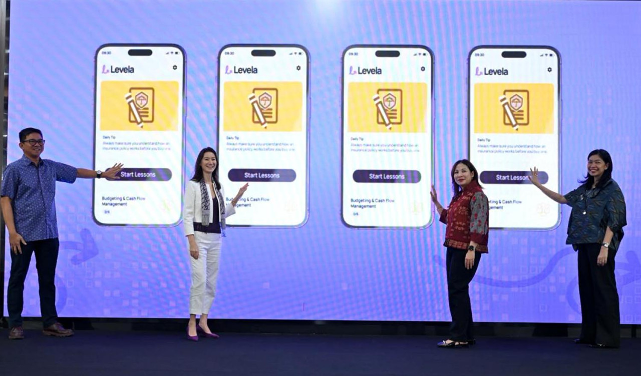 Nyoman Yogi, Pia Warburton, Karin Zulkarnaen, dan Dewi Mayasari meresmikan peluncuran platform digital Levela di Jakarta, Kamis (9/7/2026). (Foto: Prudential for jatimnow.com)