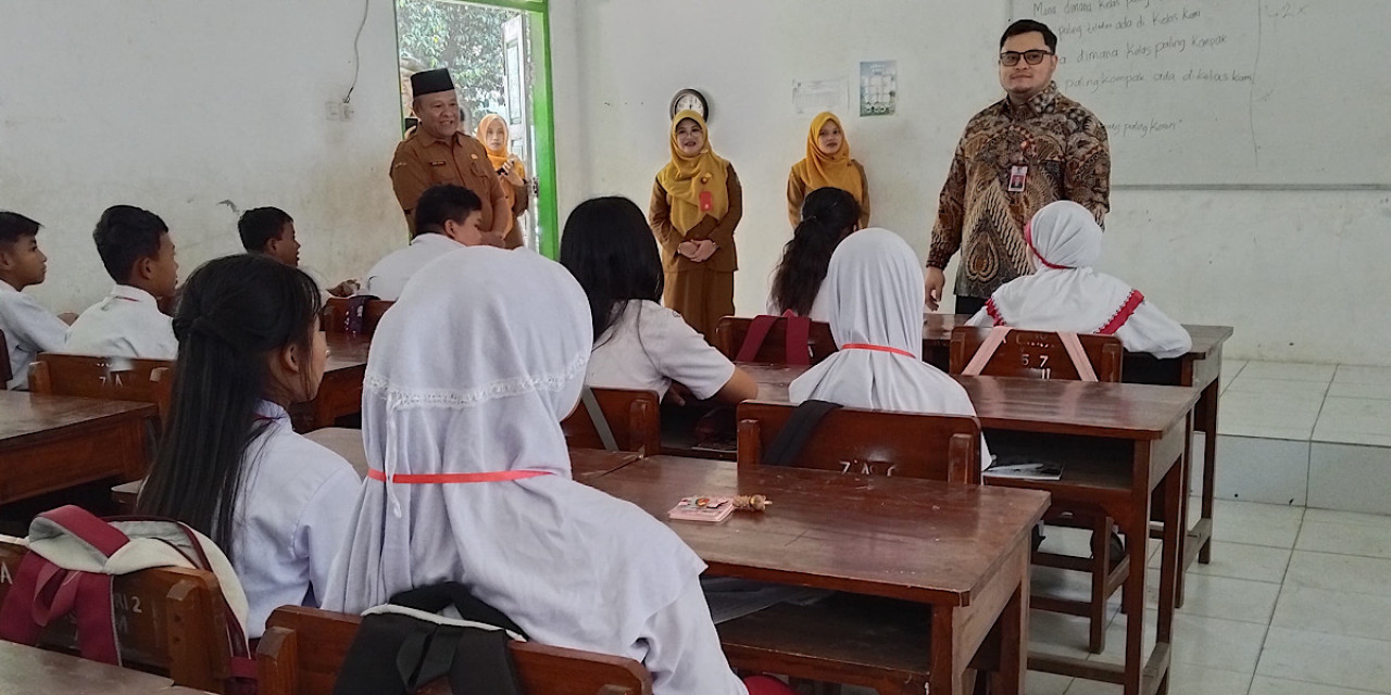 Mas Dhito saat meninjau MPLS di Kabupaten Kediri. (Foto: Pemkab Kediri/jatimnow.com)
