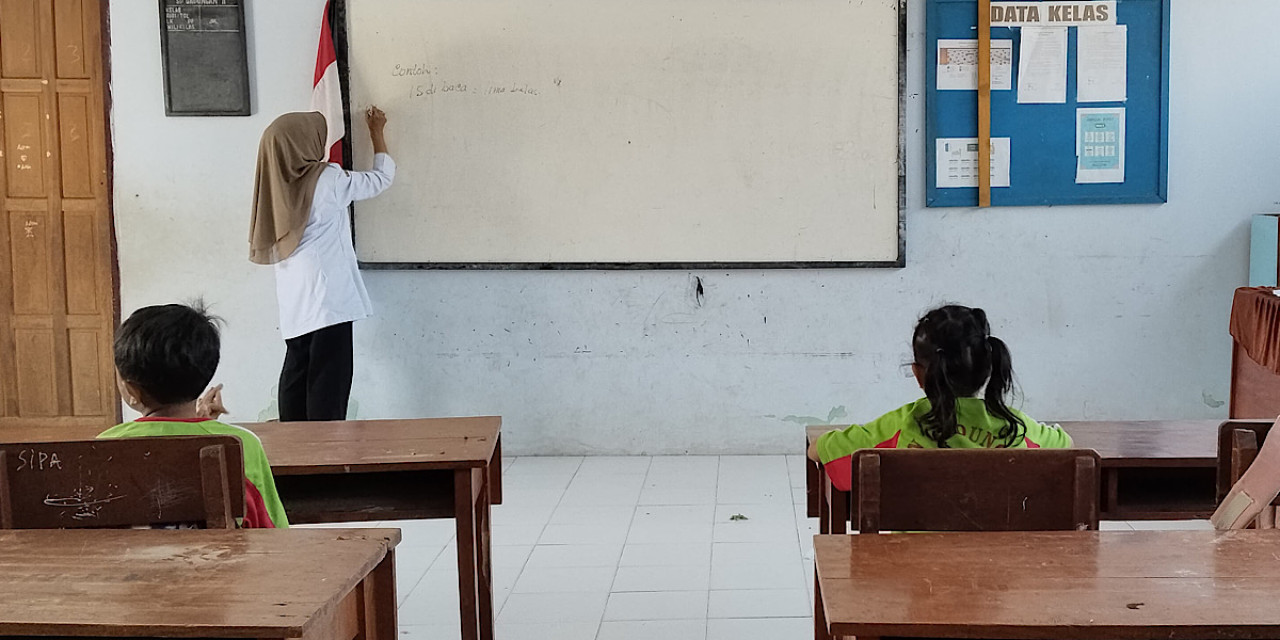 Suasana mengajar di SDN Gadungan 2, Kecamatan Puncu, Kabupaten Kediri. (Foto: Nanik for jatimnow.com)