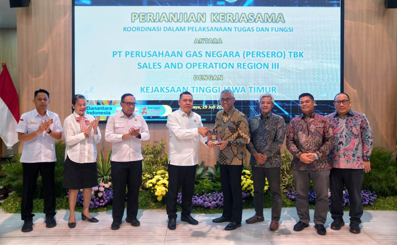 Kejati Jatim dan PGN menandatangani MoU untuk memperkuat tata kelola, kepastian hukum, dan pengembangan infrastruktur gas bumi. (Foto: PGN for jatimnow.com)