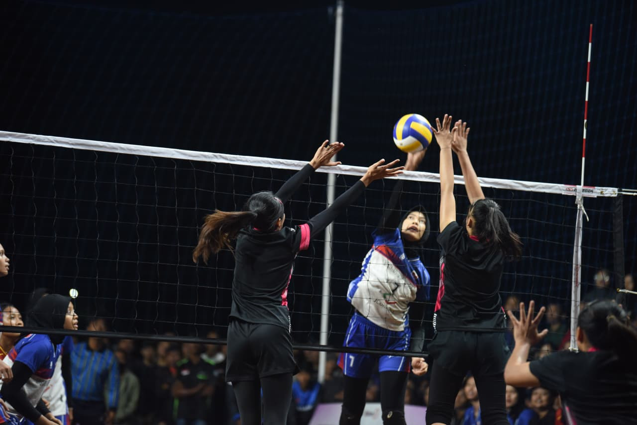 Kota Kediri Vs Bank Jatim Surabaya Buka Turnamen Bola Voli Walikota Cup 2026