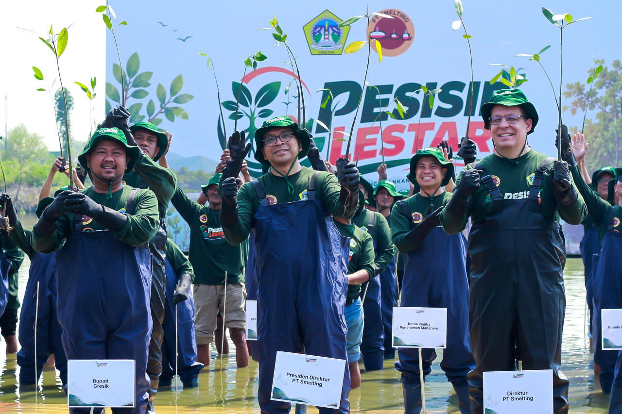 Kick Off Program Konservasi Mangrove bertajuk "Pesisir Lestari - Menjaga Mangrove, Mengamankan Generasi Mendatang" di Desa Randuboto, Kecamatan Sidayu, Kabupaten Gresik. (Foto: Sahlul Fahmi/jatimnow.com)