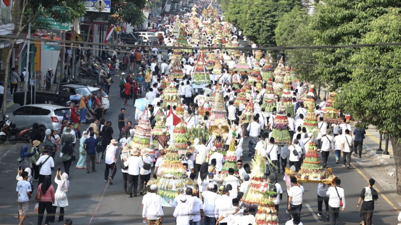 Kirab ancak agung pecahkan rekor MURI. (Foto: Diskominfo Jember/jatimnow.com)