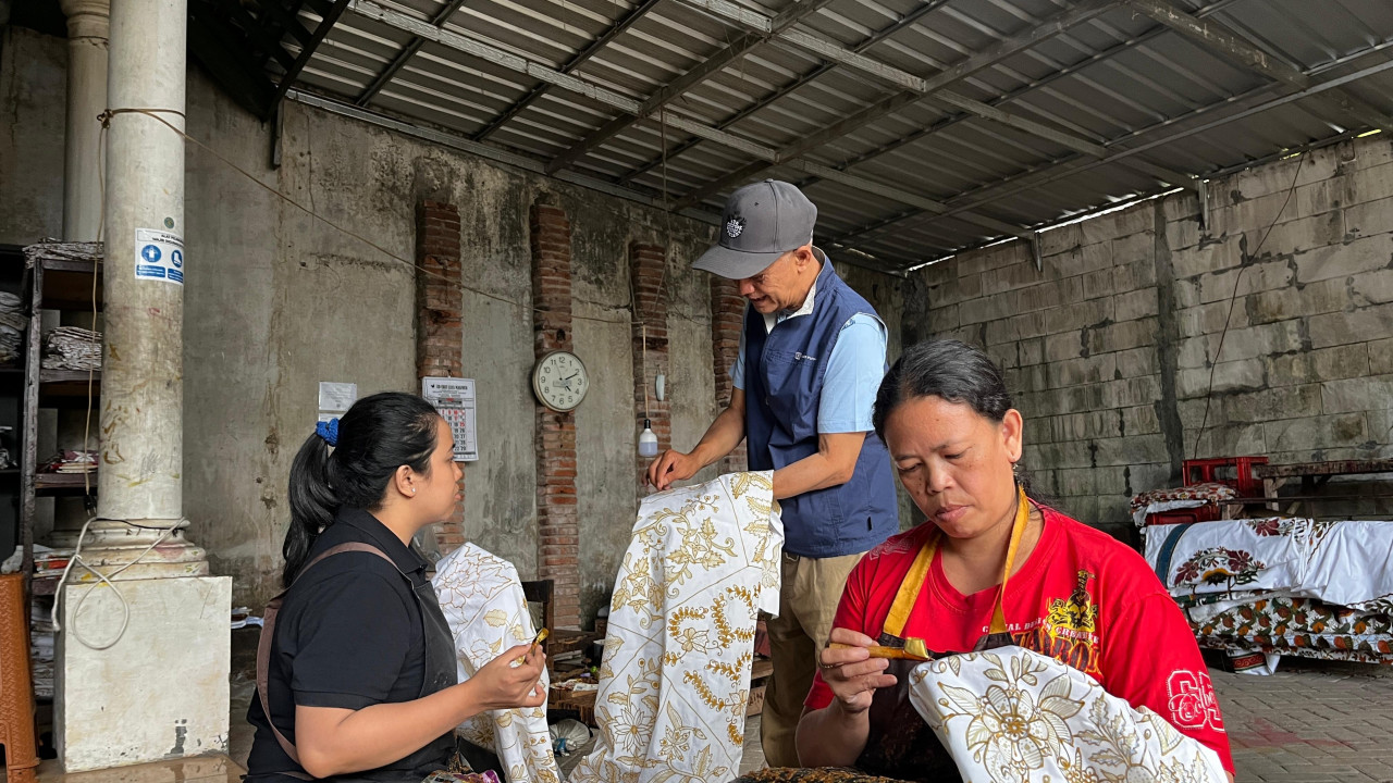 Jejak Ilmu di Ujung Canting Batik Tulis Olive Kota Batu yang Menyeberangi Dunia