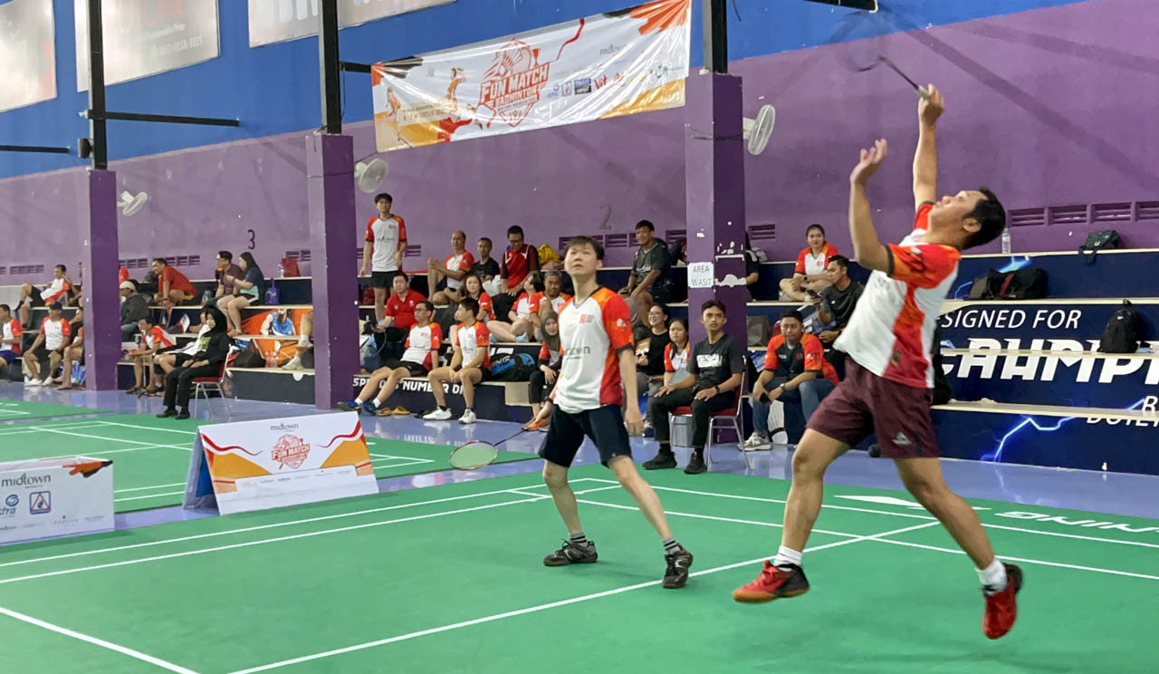 Lapangan badminton Marvell Badminton Court menjadi ajang bertemunya para hotelier Surabaya dalam Fun Match Midtown Indonesia 2026, 8–9 Agustus 2026. (Foto: Kus Andi for jatimnow.com)