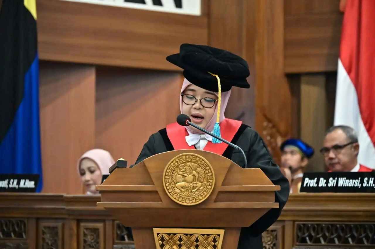 Pakar hukum administrasi Universitas Airlangga (Unair), Prof. Sri Winarsi. (Foto: PIH Unair for jatimnow.com)