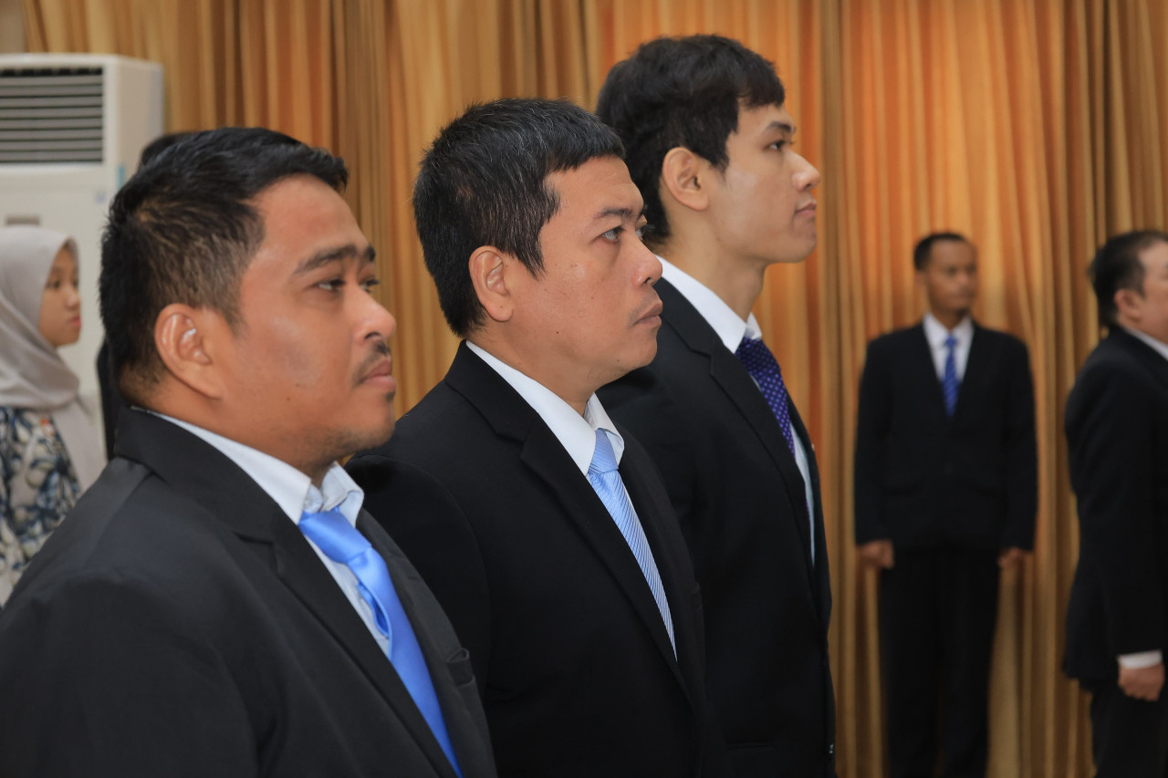 Resmi Jadi WNI, 5 Warga Negara Baru Ucap Sumpah Setia di Kanwil Kemenkum Jatim