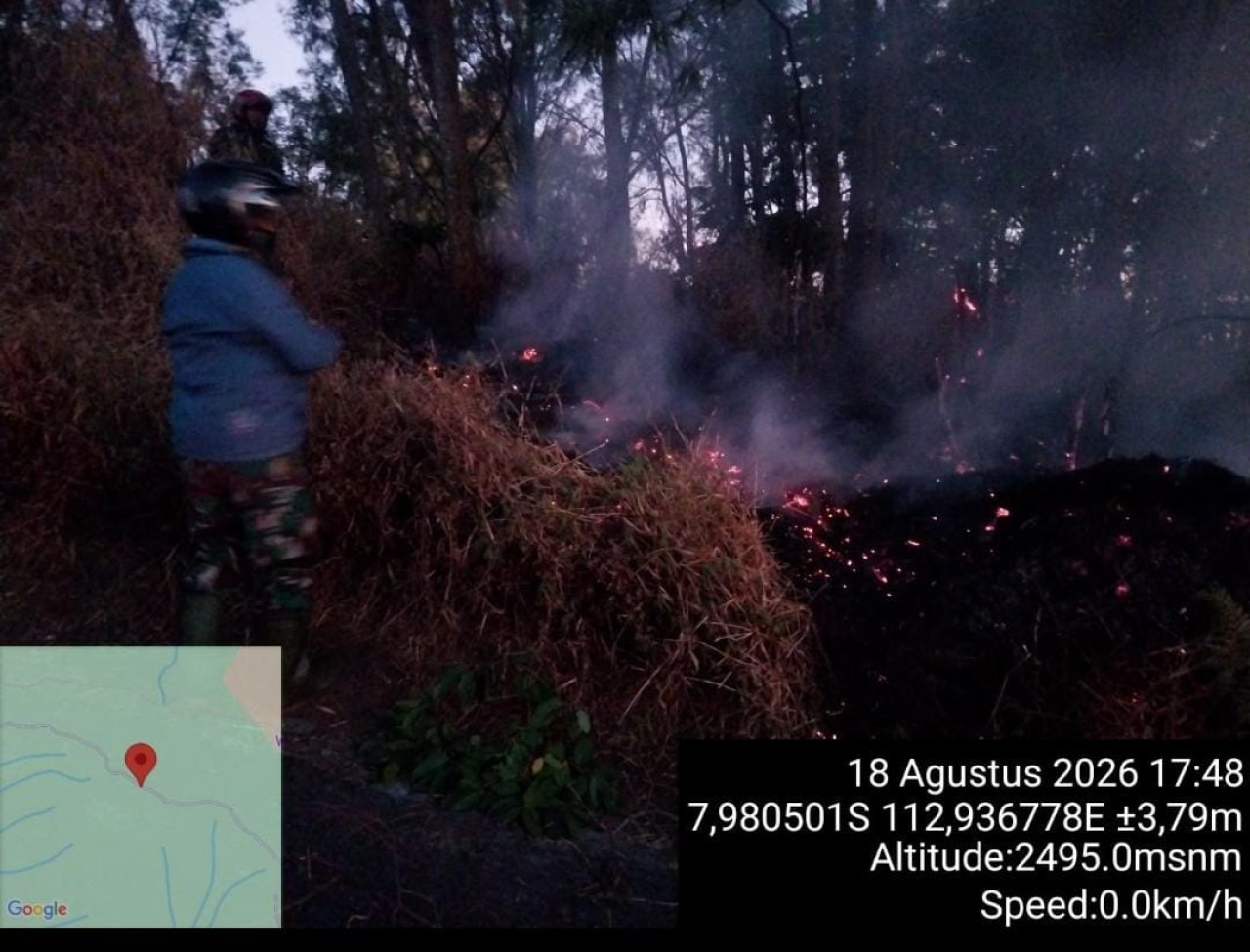 Titik api baru yang sempat muncul di kawasan Bromo. (Foto: Istimewa)