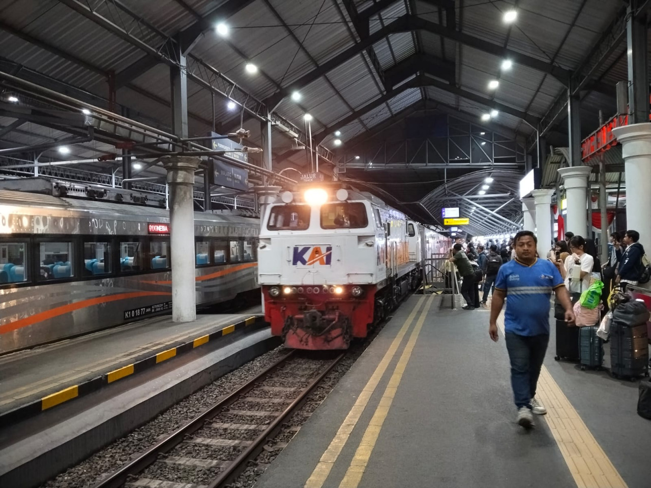 Penumpang kereta api. (Foto: Humas Daop 8 Surabaya for jatimnow.com)