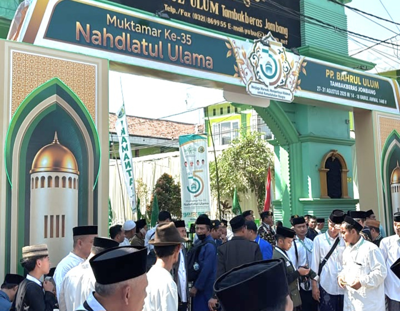 Pintu masuk area Muktamar NU di Ponpes Bahrul Ulum, Jombang (dok.jatimnow.com)