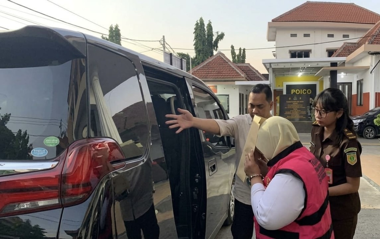 Salah satu terdakwa korupsi lampu hias Kota Probolinggo. (Foto: Istimewa/jatimnow.com)