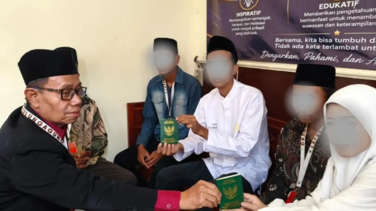 Narapidana di Lapas Tulungagung melangsungkan akad nikah. (Foto: Lapas Tulungagung for jatimnow.com)