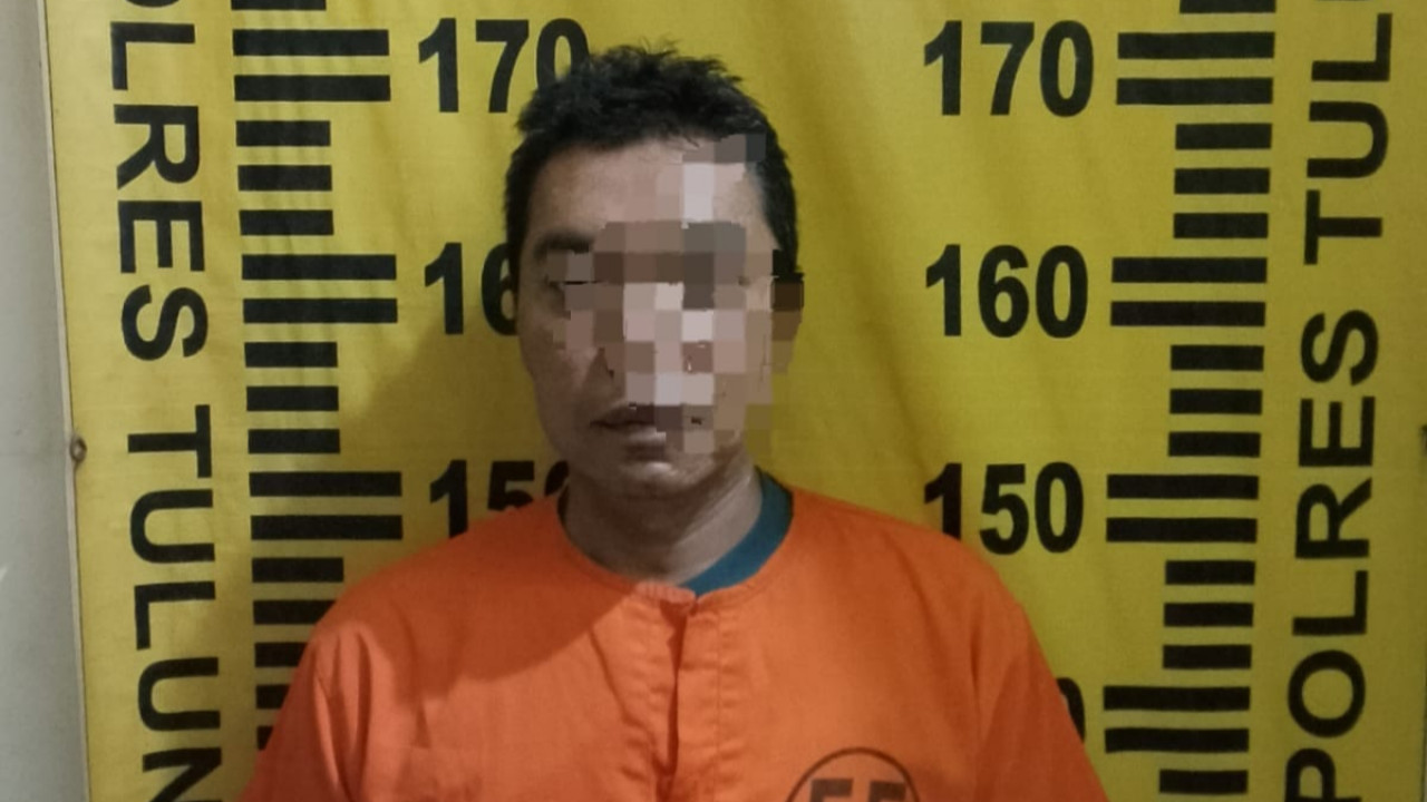 Pelaku penipuan TKW Tulungagung. (Foto: Polres Tulungagung for jatimnow.com)