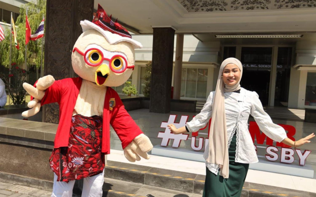 Xaviera Bagikan Pengalaman Kuliah di Korea kepada Maba Untag Surabaya