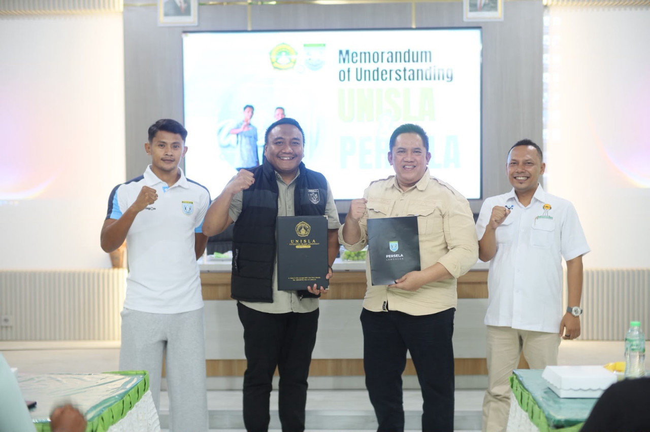 Kerja Sama dengan Persela, Unisla Siapkan Program Beasiswa Pemain dan Suporter