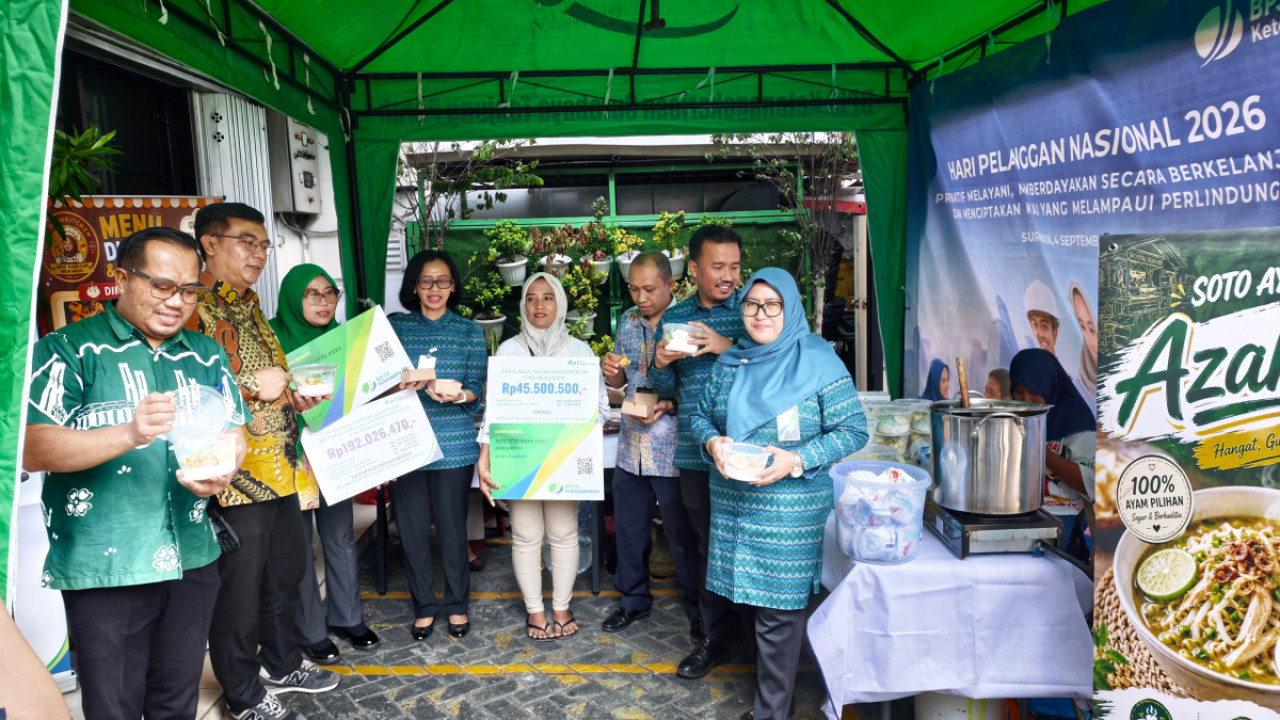 BPJS Ketenagakerjaan Kantor Cabang Surabaya Tanjung Perak memperkuat pelayanan sekaligus menunjukkan manfaat perlindungan jaminan sosial bagi keluarga peserta. (Foto/Ali Masduki)