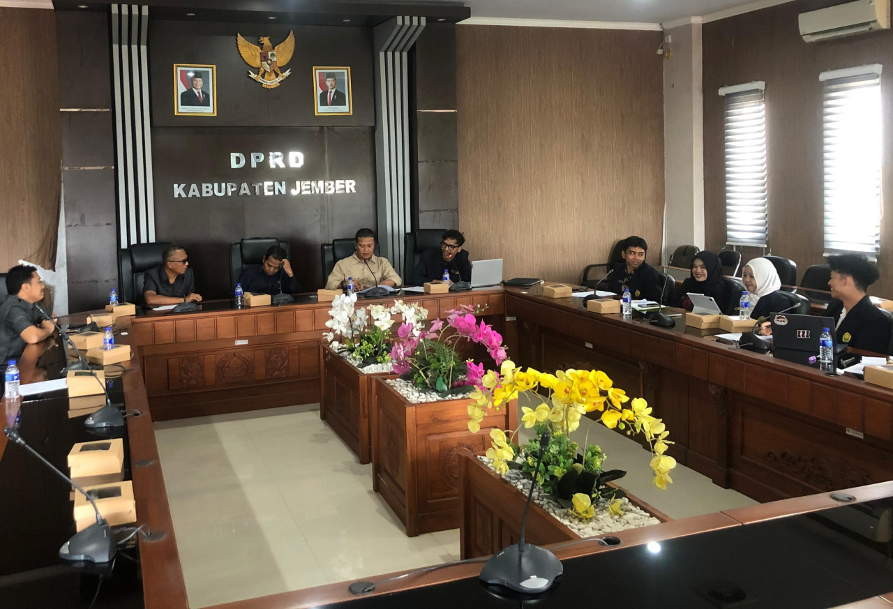 DPRD Jember Terima Audiensi Mahasiswa, Dorong Kajian Mendalam Ranperda Kepemudaan