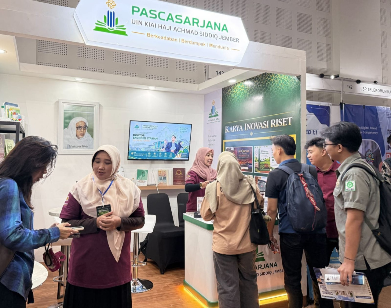 Booth Pascasarjana UIN KHAS Jember Tarik 815 Pengunjung IPRE 2025 di Jakarta
