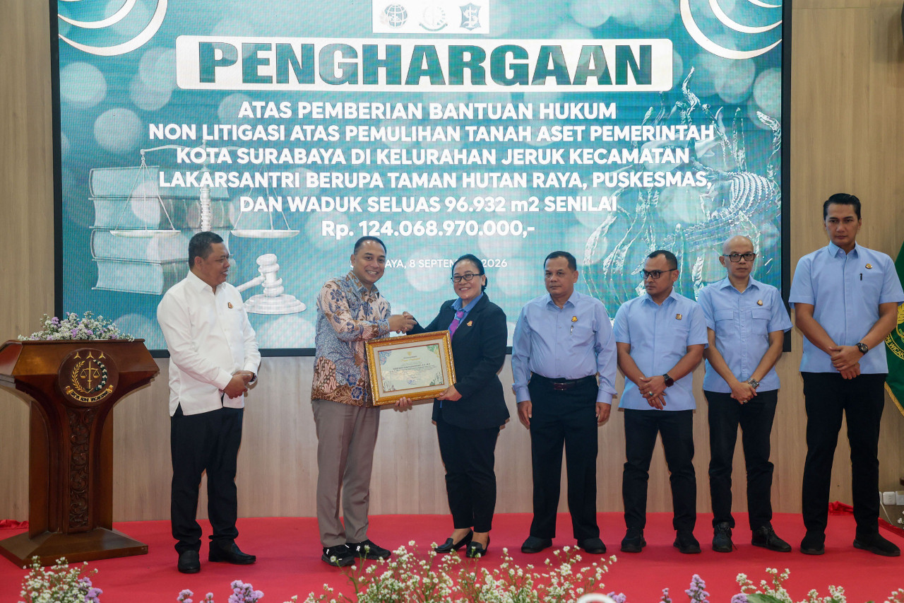 Kejati Jatim mengembalikan pemulihan aset di lingkungan Pemkot Surabaya