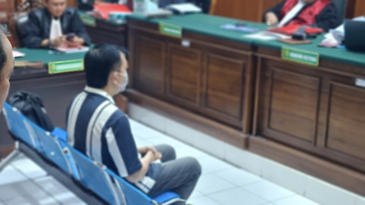Jeremy Gunadi saat sidang di PN Surabaya. (Foto: Sujianto/jatimnow.com)