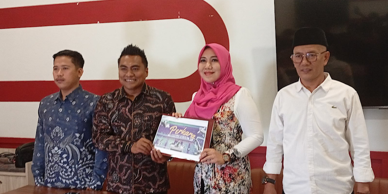 Perjuangan Ning Lia, Penyelundupan Burung dan Truk Terguling