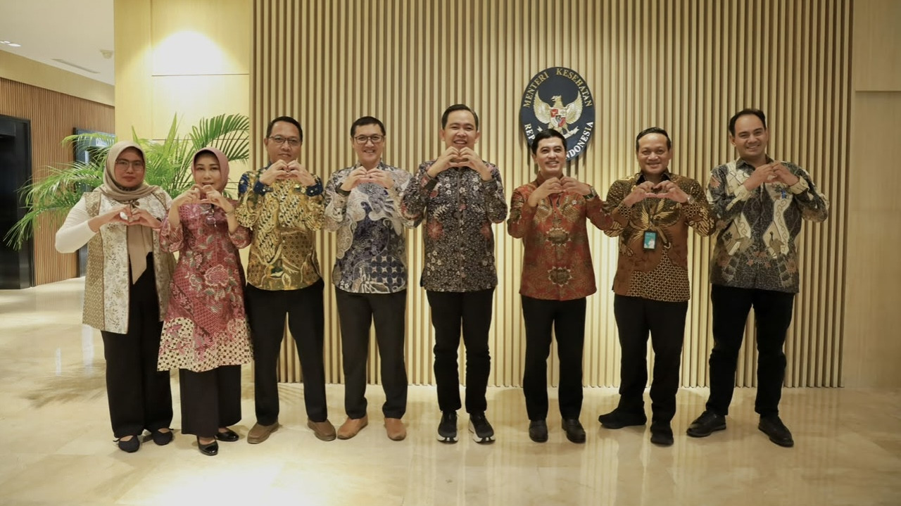 Gus Fawait saat menerima dukungan dana untuk sektor kesehatan. (Foto: Diskominfo Jember/jatimnow.com)