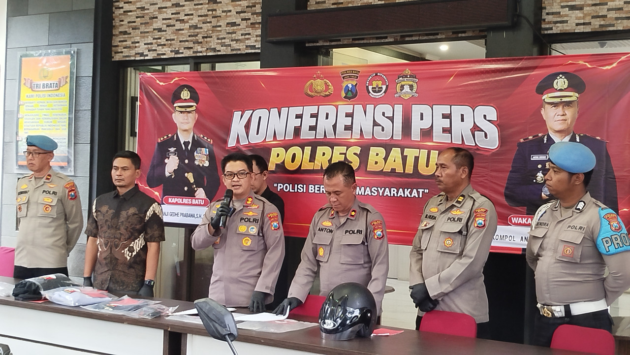Polres Batu mengamankan 8 tersangka saat Operasi Sikat Semeru 2026 (Foto: Aris/jatimnow.com)