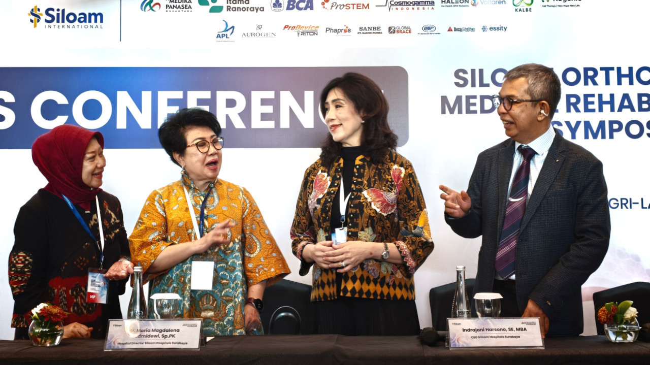 Siloam Hospitals Surabaya menggelar Siloam Orthopaedic & Medical Rehabilitation Symposium 2026 pada Sabtu (31/10/2026). (Foto: Ali Masduki/jatimnow.com)