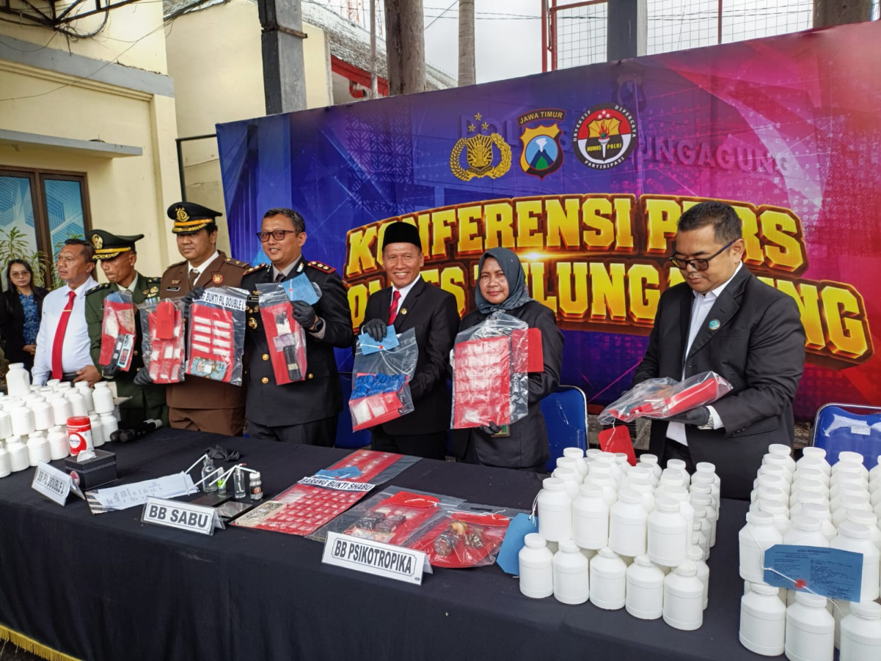 Polres Tulungagung merilis hasil ungkap kasus narkoba. (Foto: Bramanta/jatimnow.com)