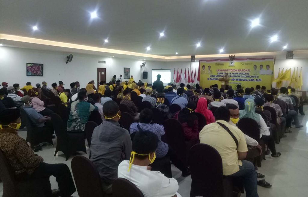 Akbar Tanjung memberikan semangat pada seluruh kader Partai Golkar di Kota Pasuruan