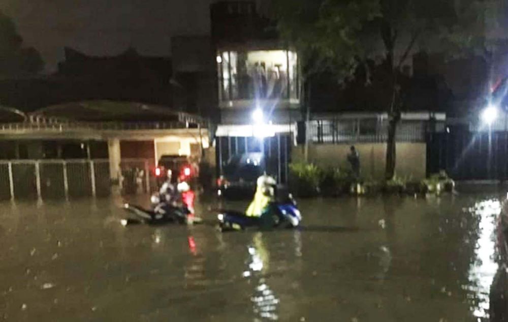 Rendaman air di Jalan Musi, Surabaya