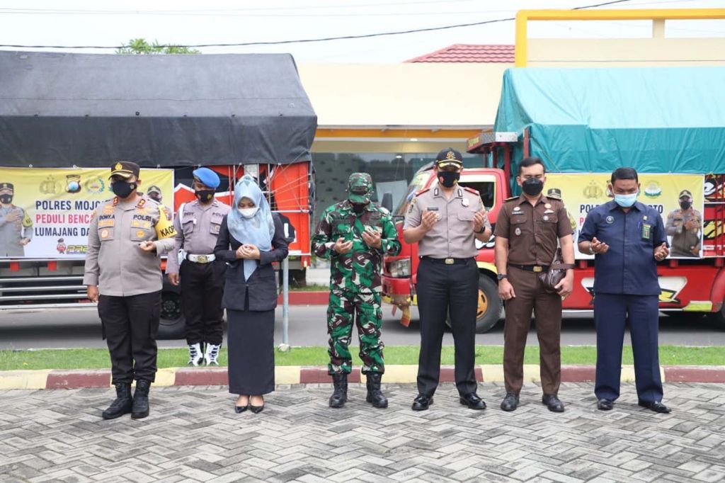 Doa bersama di Mapolres Mojokerto mengawali pemberangkatan bantuan untuk para korban gempa