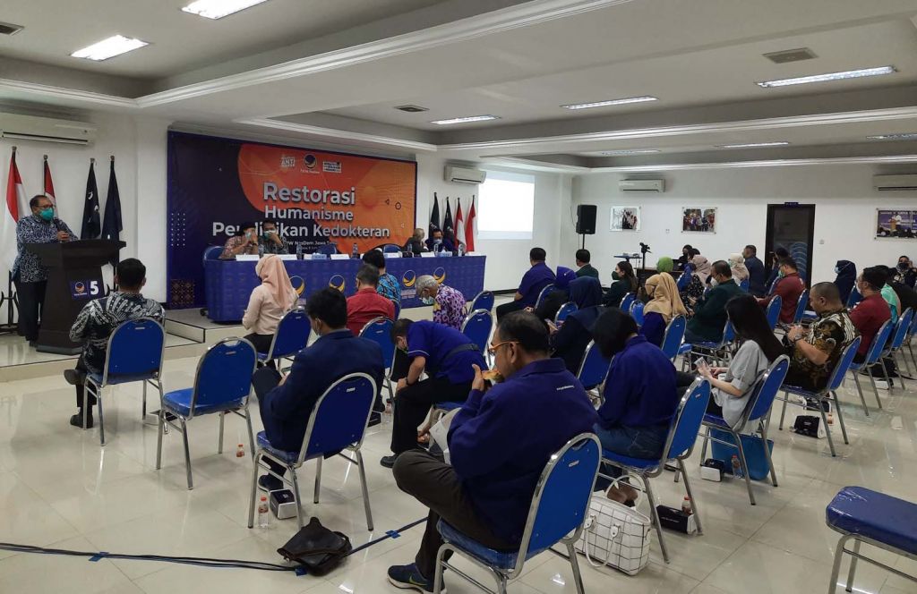Partai NasDem Jatim menggelar diskusi bertajuk Restorasi Humanisme Pendidikan Kedokteran di Surabaya