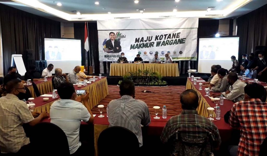 Para pemilik 20 klub anggota Persebaya yang bernaung di bawah Koperasi Surya Abadi curhat ke Machfud Arifin soal wisma dan lapangan Karanggayam