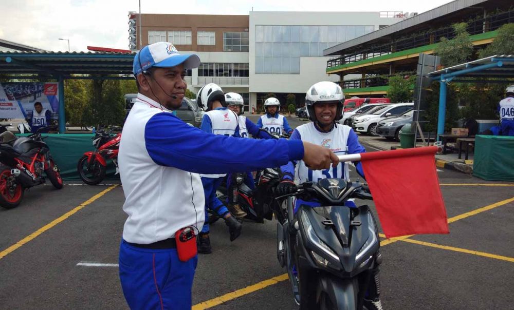 Safety riding digelar PT MPM Honda untuk wartawan di MPM Safety Riding Center, Sedati, Sidoarjo